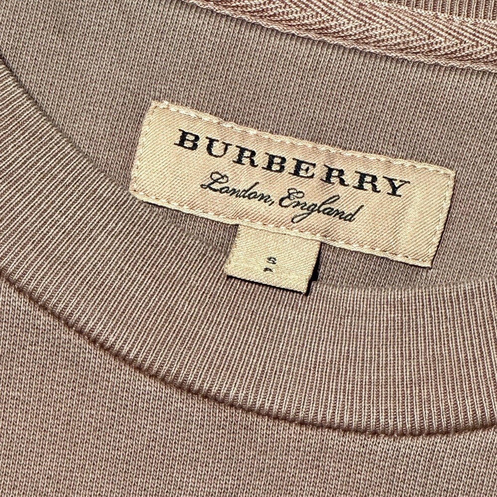 Burberry sweater